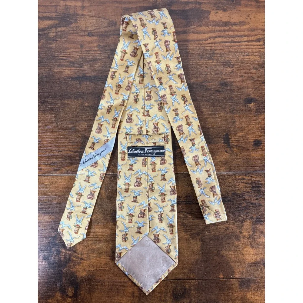 Salvatore Ferragamo Mens Yellow Silk Nautical Seagull Anchor Tie Made in Italy